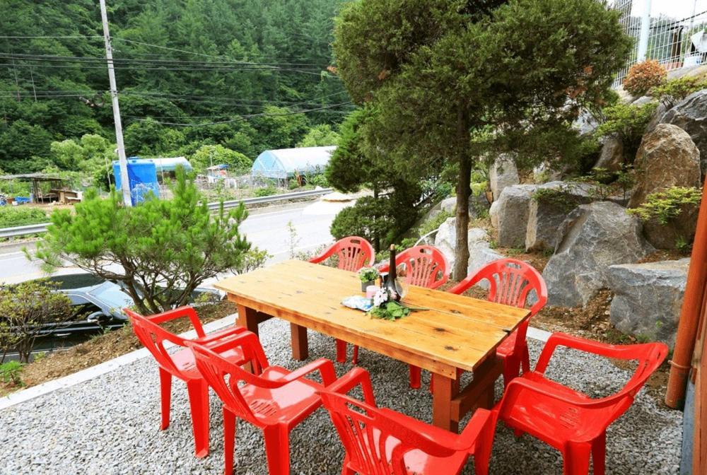 Hongcheon Flowering Hill Pension Экстерьер фото